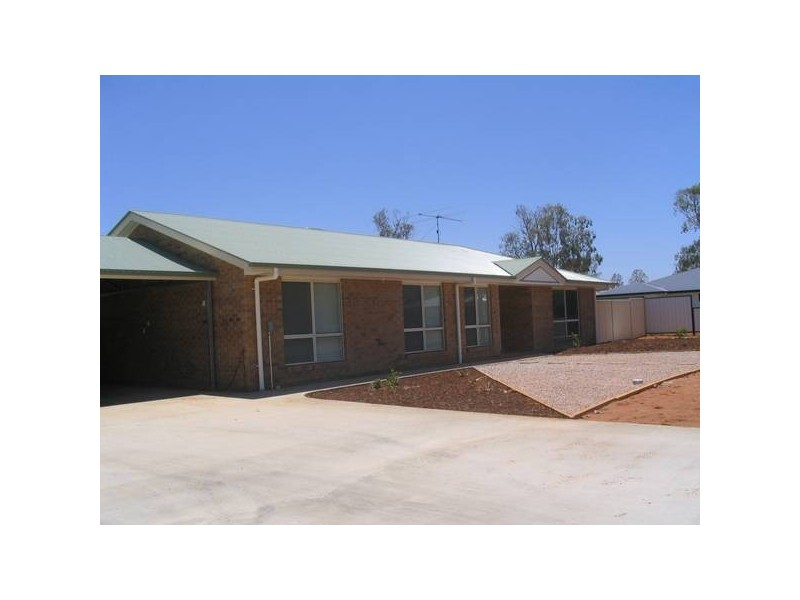 Foster, Chinchilla QLD 4413