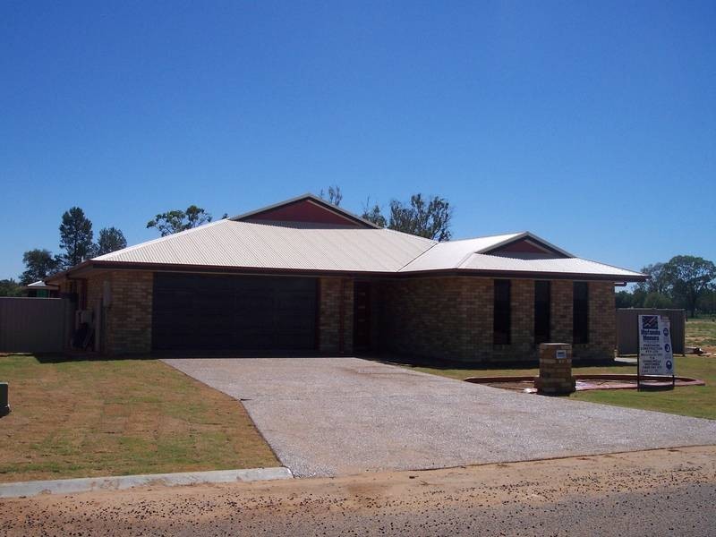 20 Sommerfeld Crescent, Chinchilla QLD 4413