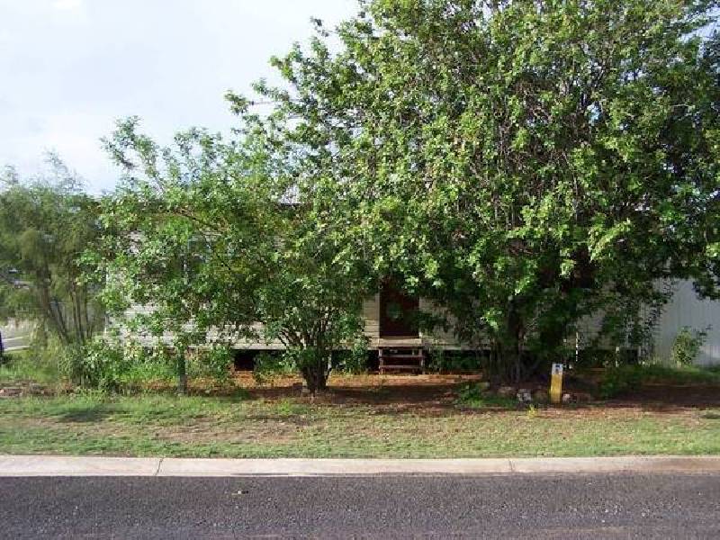 2/13 Wood Street, Chinchilla QLD 4413