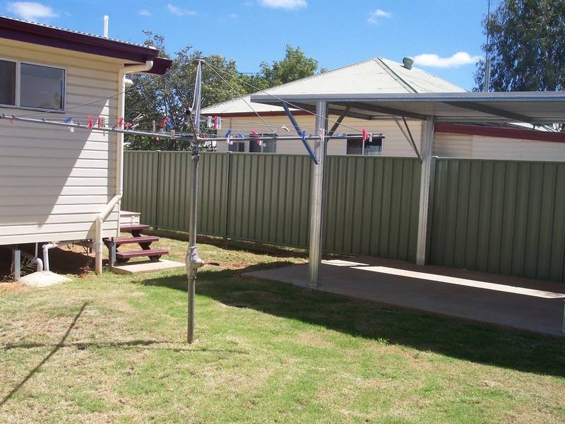 1/13 Wood Street, Chinchilla QLD 4413