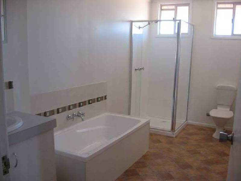 1 Rodger, Chinchilla QLD 4413