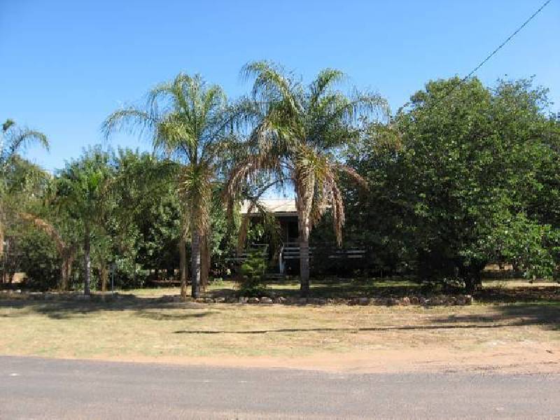 17 Edward Street, Chinchilla QLD 4413