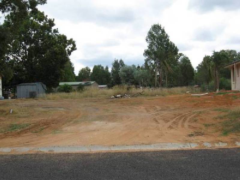 2 Davidson Court, Chinchilla QLD 4413