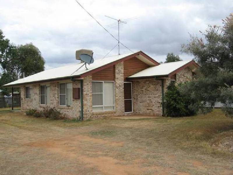 12 Beasley Street, Chinchilla QLD 4413