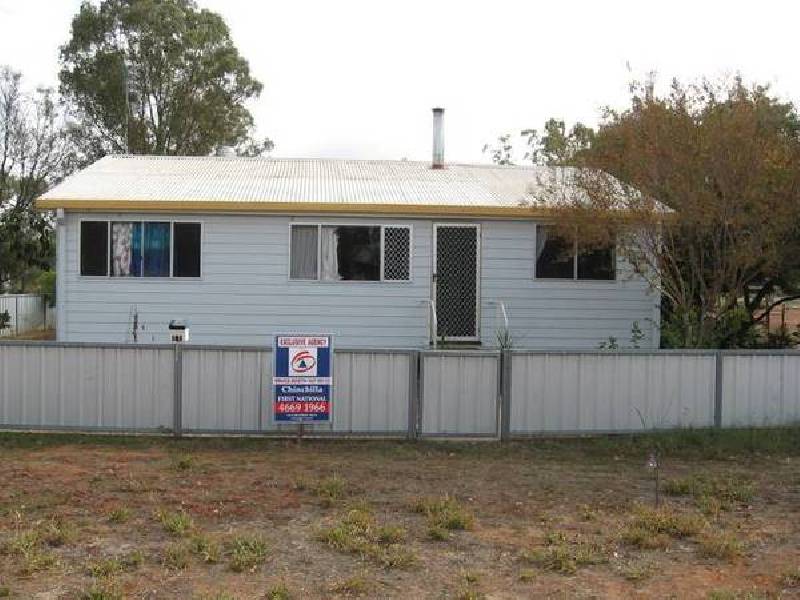 11 Gormleys Road, Chinchilla QLD 4413