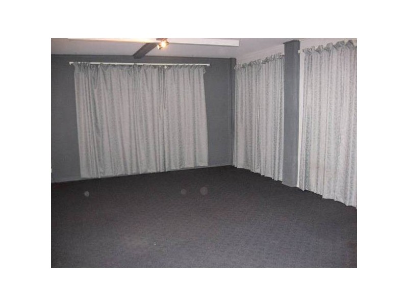 King, Chinchilla QLD 4413