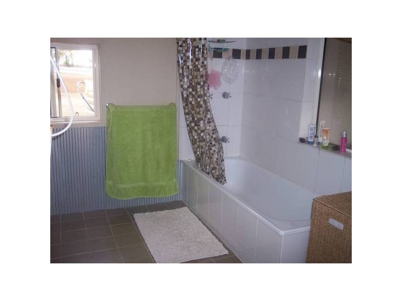 1 Dahlers, Chinchilla QLD 4413