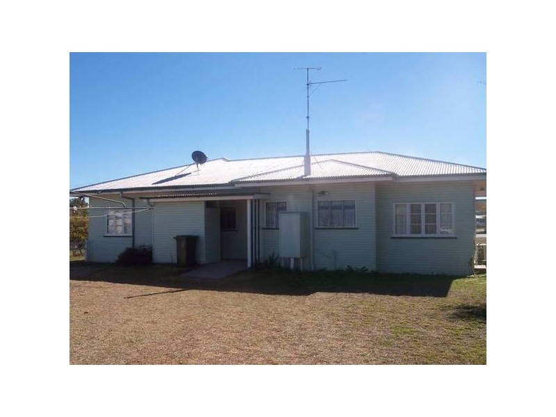 90 Glasson Street, Chinchilla QLD 4413