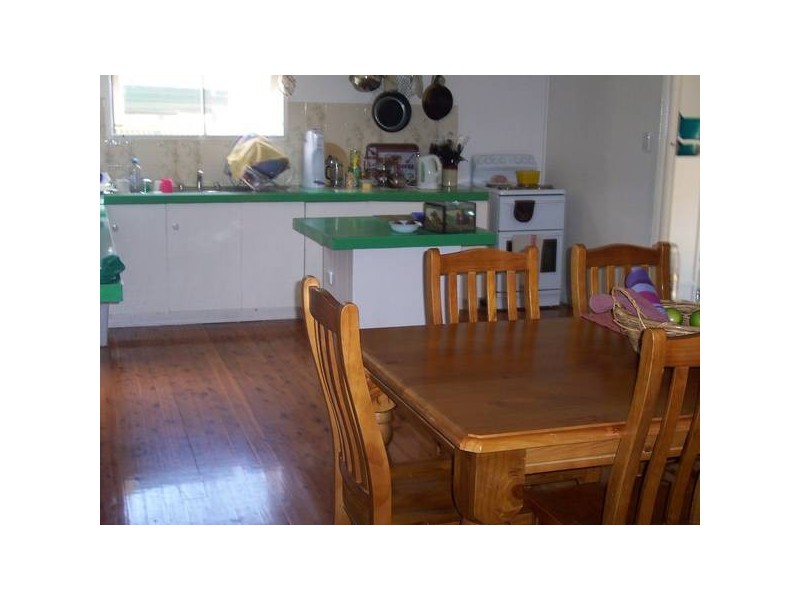 14 Russell Street, Chinchilla QLD 4413