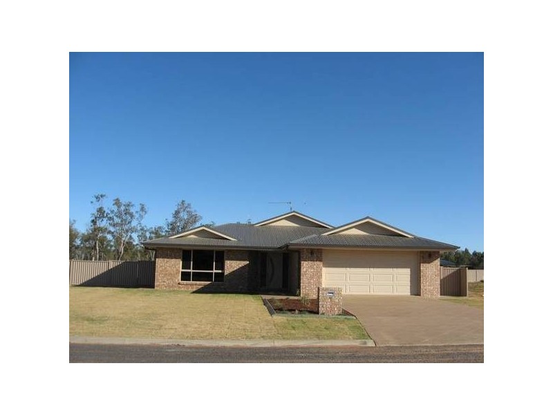 51 Sommerfeld Crs, Chinchilla QLD 4413