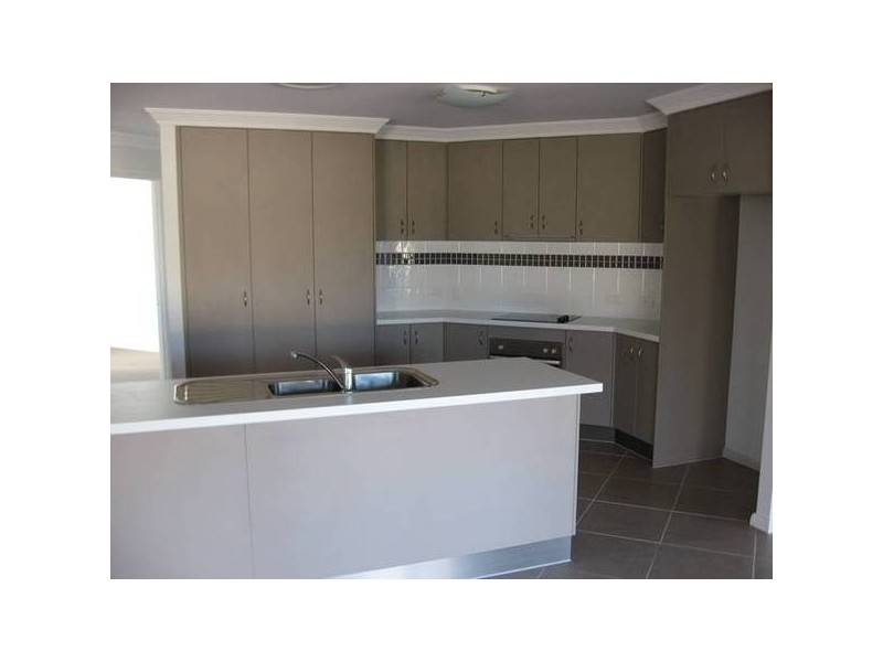 51 Sommerfeld Crs, Chinchilla QLD 4413