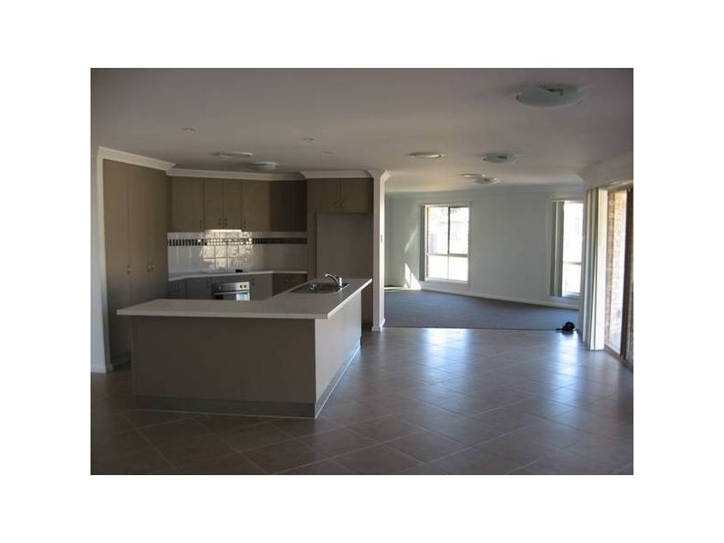 51 Sommerfeld Crs, Chinchilla QLD 4413