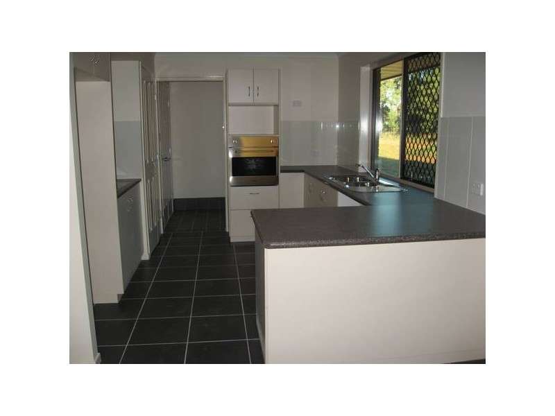 8 Davidson Court, Chinchilla QLD 4413