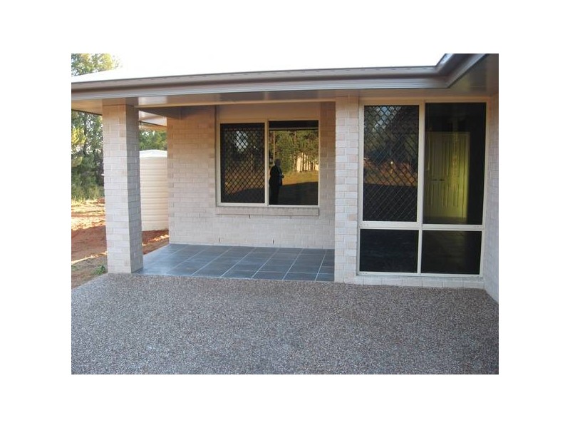 8 Davidson Court, Chinchilla QLD 4413