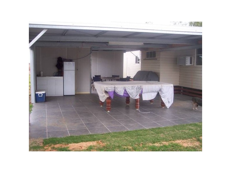 1 Dahlers Road, Chinchilla QLD 4413