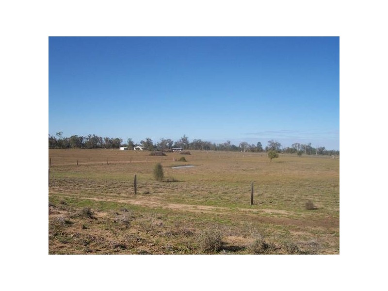 1 Dahlers Road, Chinchilla QLD 4413