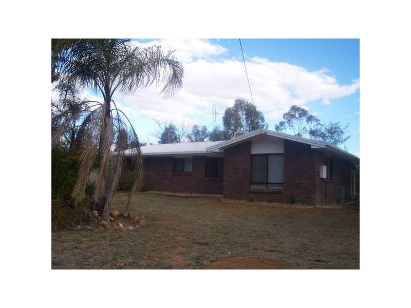 24 Durah, Chinchilla QLD 4413