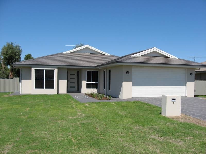 11 Sommerfeld Crs, Chinchilla QLD 4413