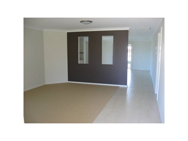 60 Sommerfeld Crs, Chinchilla QLD 4413