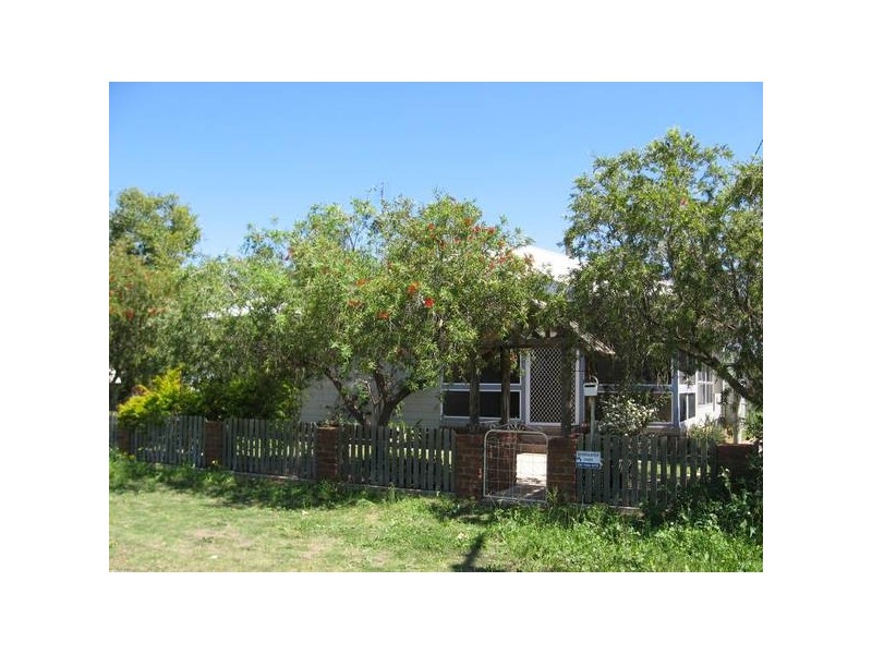 22 Evans Street, Chinchilla QLD 4413
