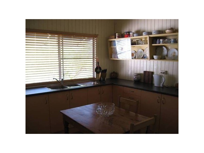 11 Evans Street, Chinchilla QLD 4413