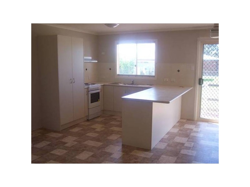 2/2 Reid Street, Chinchilla QLD 4413