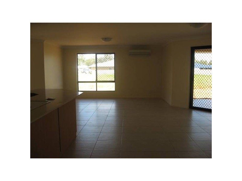 54 Sommerfeld Crescent, Chinchilla QLD 4413
