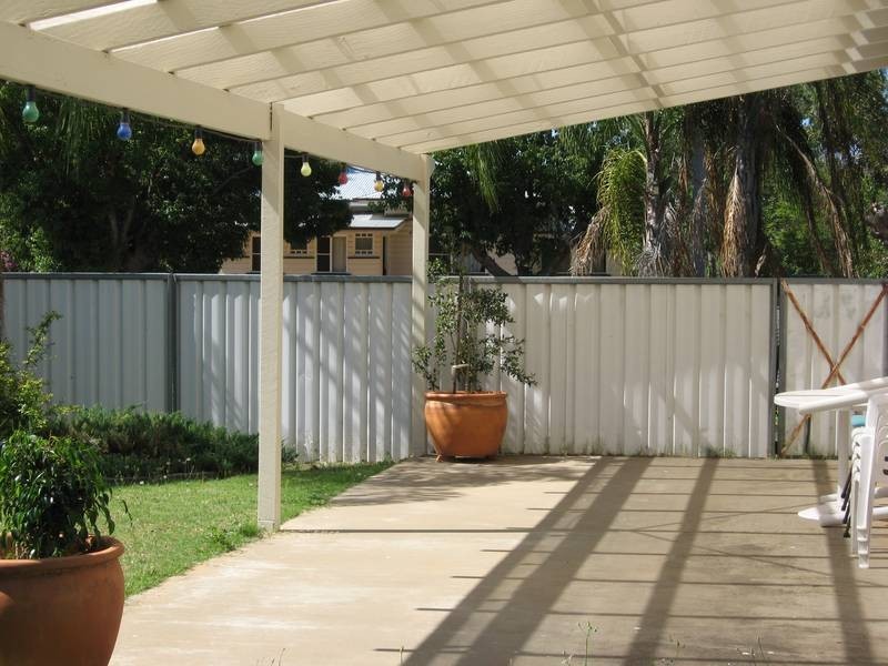 8 Russell Street, Chinchilla QLD 4413