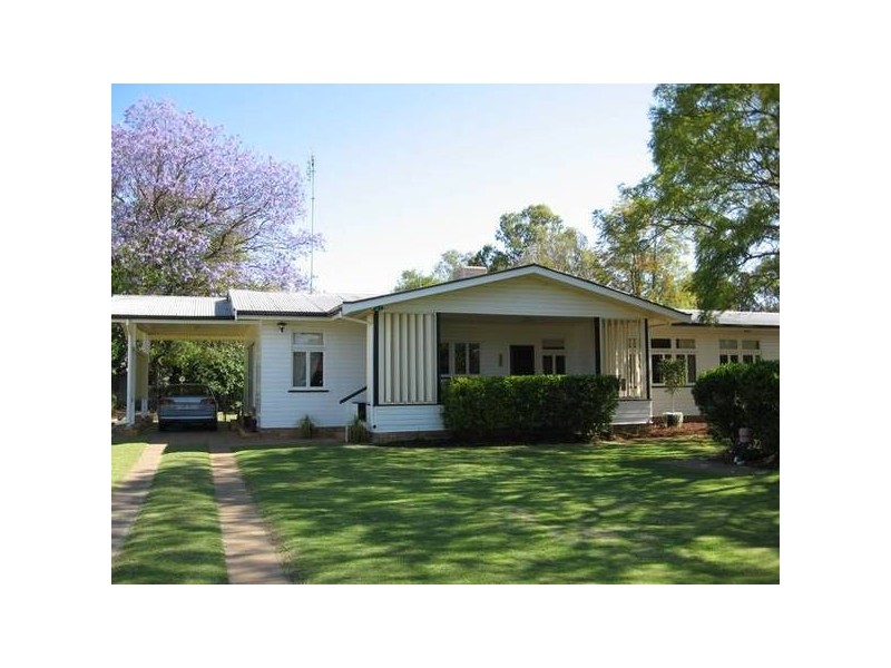 2 Wheeler, Chinchilla QLD 4413