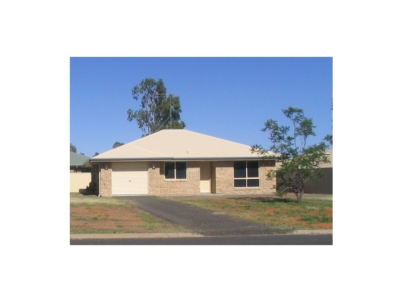 1 & 2 Zeller St, Chinchilla QLD 4413