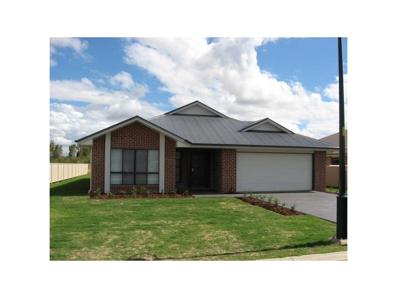 19/27 Sommerfeld Crs, Chinchilla QLD 4413