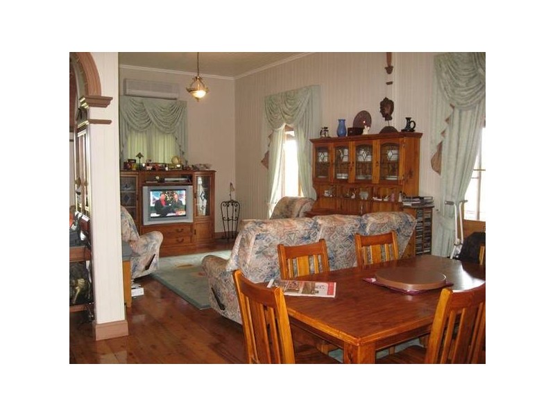 183 Burnt Bridge Road, Chinchilla QLD 4413