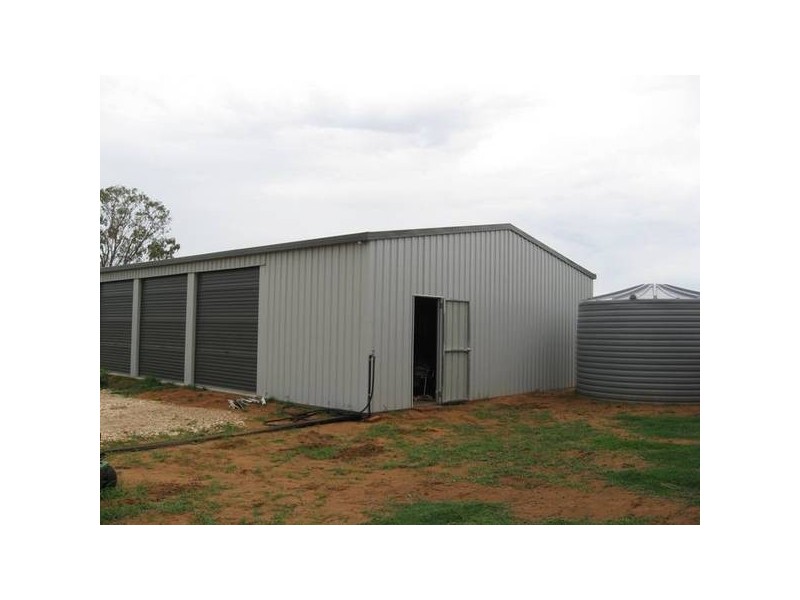 183 Burnt Bridge Road, Chinchilla QLD 4413