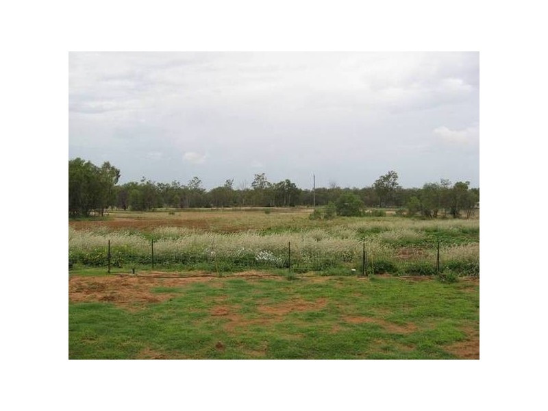 183 Burnt Bridge Road, Chinchilla QLD 4413