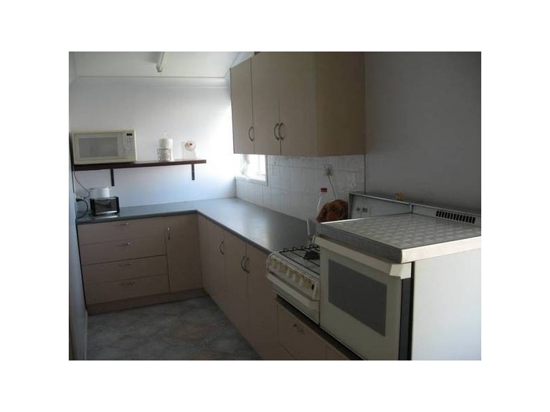 8 Dorney Street, Chinchilla QLD 4413