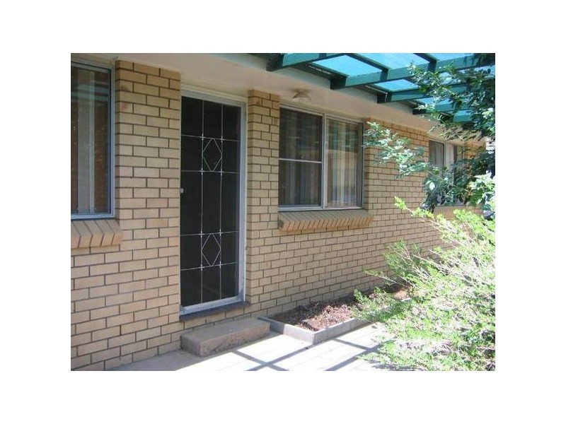 1/15 Mann, Chinchilla QLD 4413