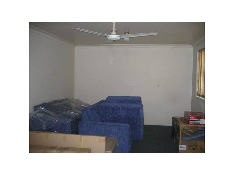 1/15 Mann, Chinchilla QLD 4413