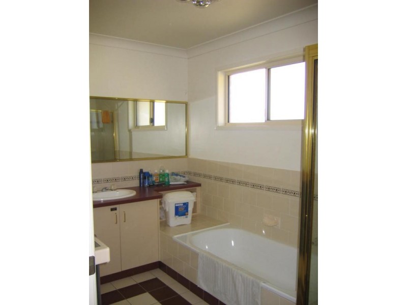 17 Beasley Street, Chinchilla QLD 4413