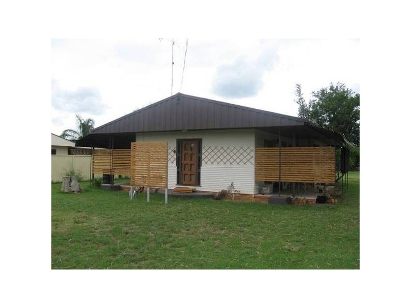 11 Nevell, Chinchilla QLD 4413