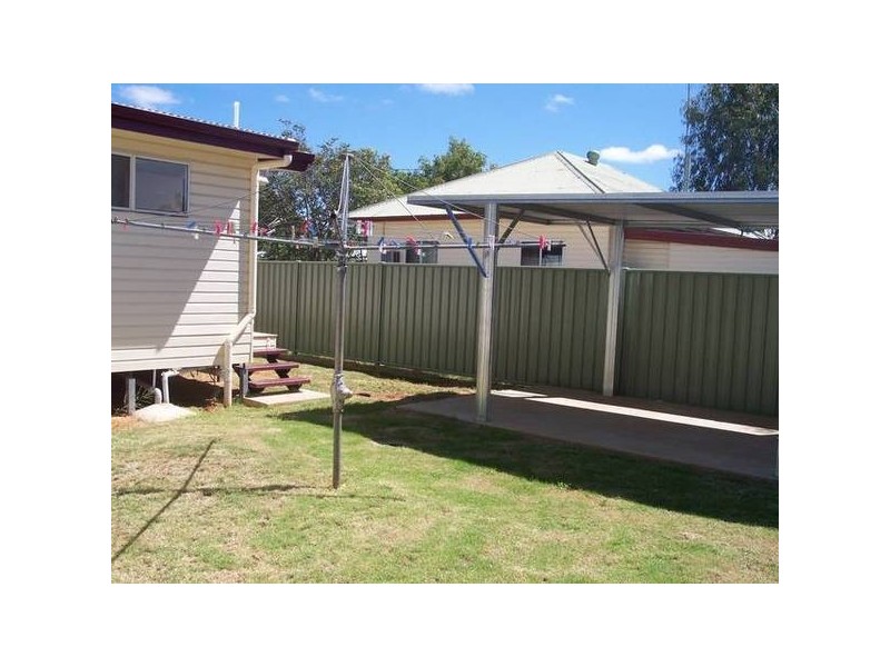 13 Wood Street, Chinchilla QLD 4413