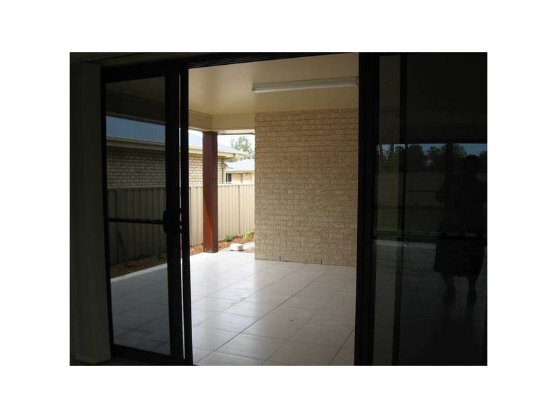 81 Sommerfeld Crs, Chinchilla QLD 4413
