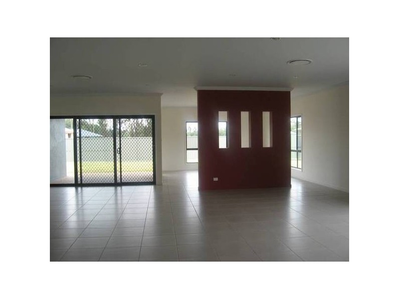 12 Sommerfeld Crs, Chinchilla QLD 4413