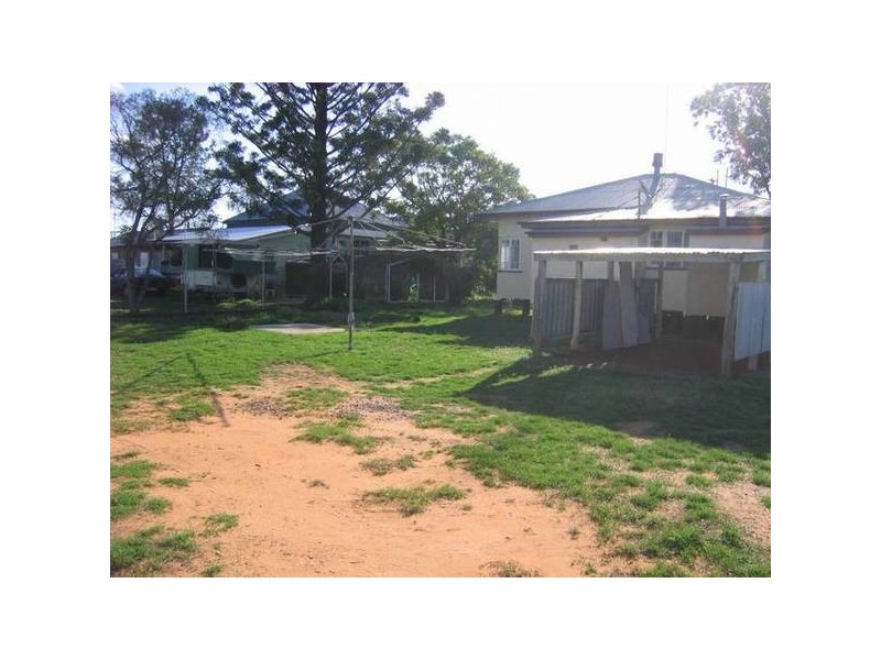 148 Heeney, Chinchilla QLD 4413