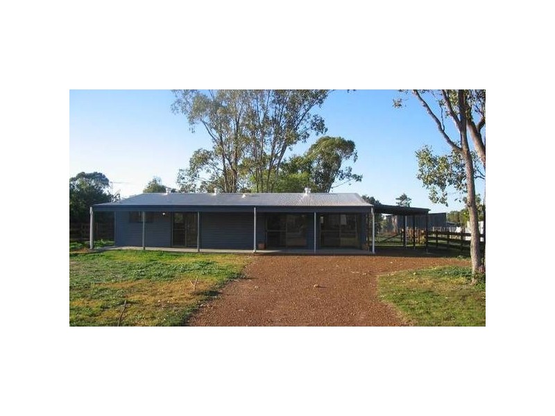 12 Hickey Street, Jandowae QLD 4410