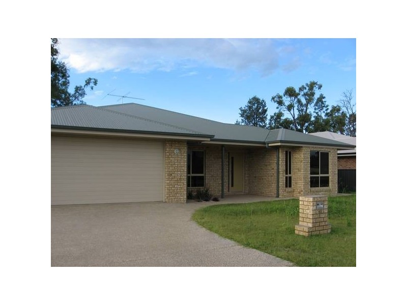 37 Sommerfeld Crs, Chinchilla QLD 4413