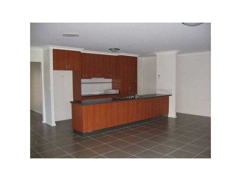 37 Sommerfeld Crs, Chinchilla QLD 4413