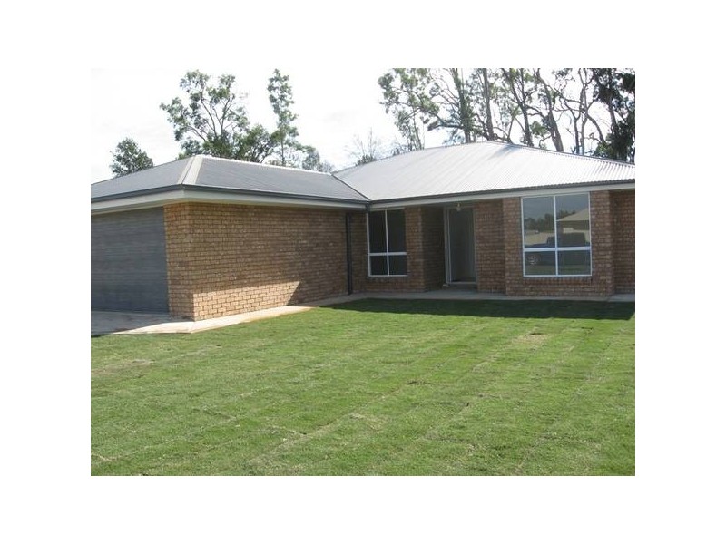 71 Sommerfeld Crescent, Chinchilla QLD 4413