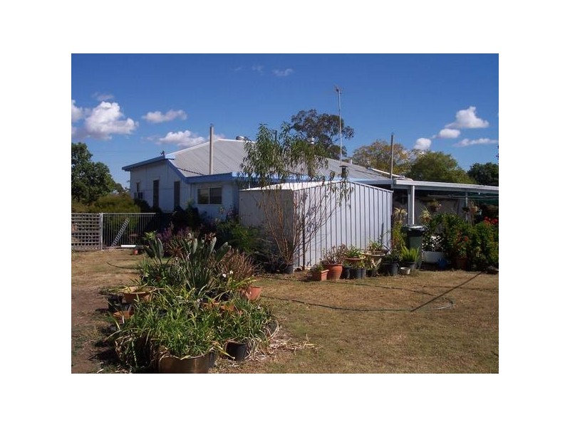 33 Sydney Street, Jandowae QLD 4410