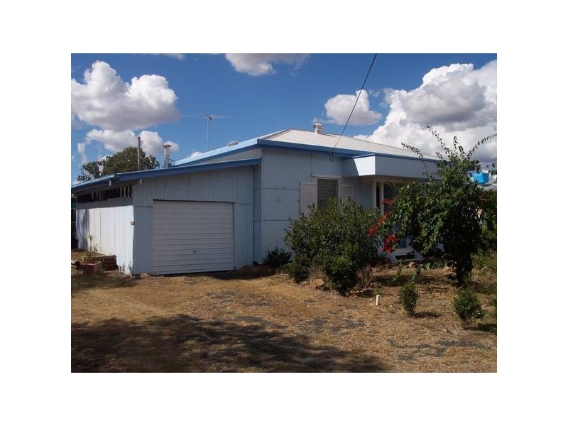 33 Sydney Street, Jandowae QLD 4410