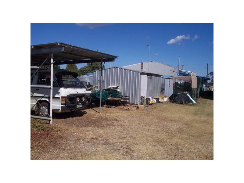 33 Sydney Street, Jandowae QLD 4410